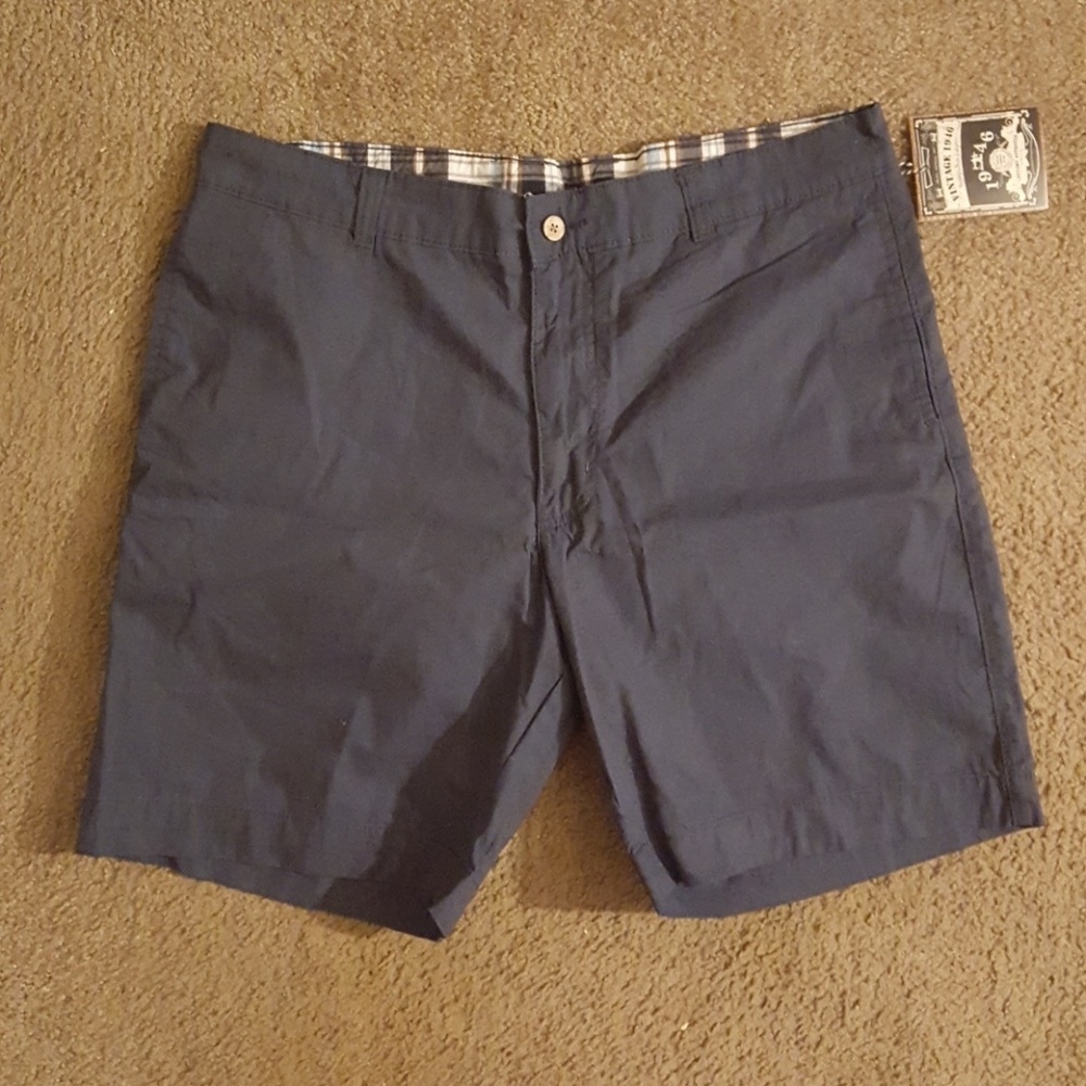 Men's Vintage 1946 shorts. Size 38. Navy.